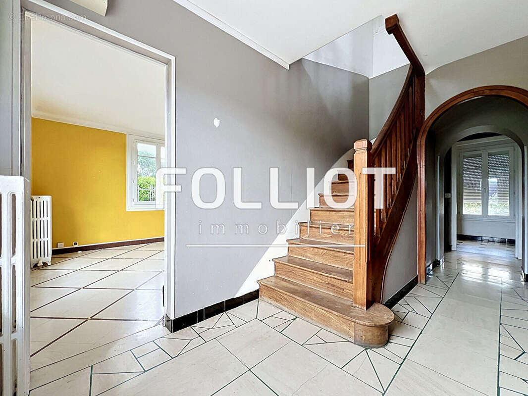 A VENDRE - Maison à Mouen de 6 pièce(s) 114 m2 - photo 2