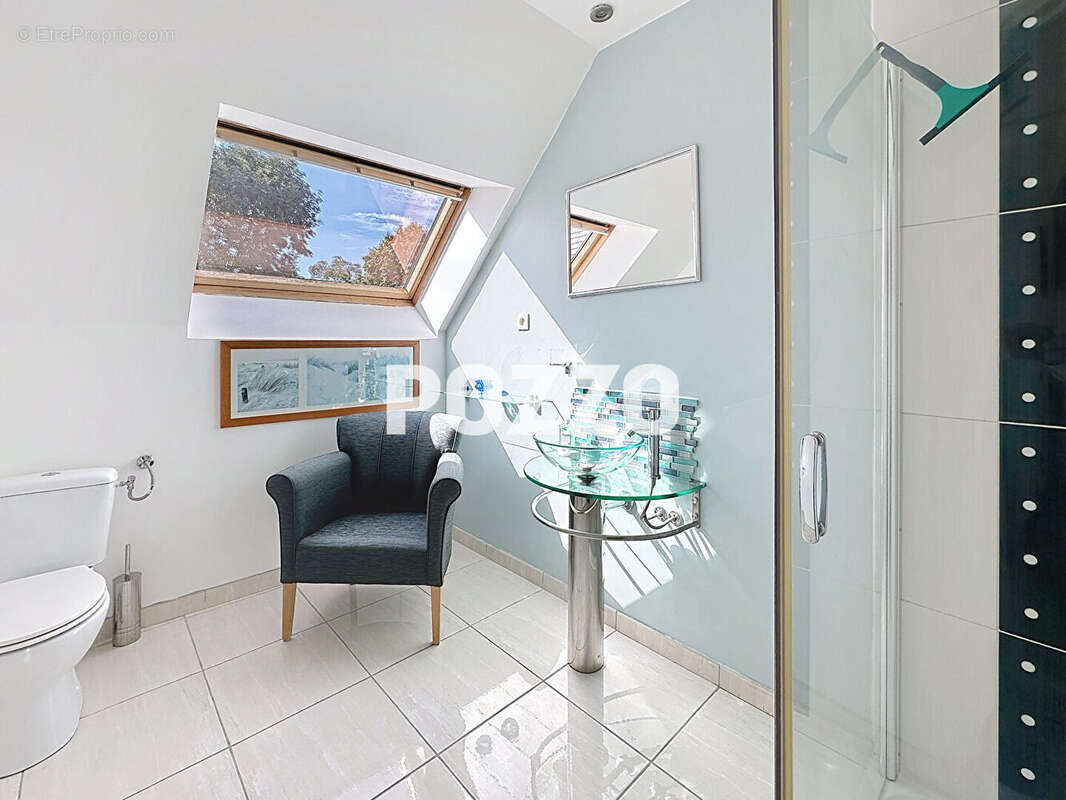 Maison à REFFUVEILLE