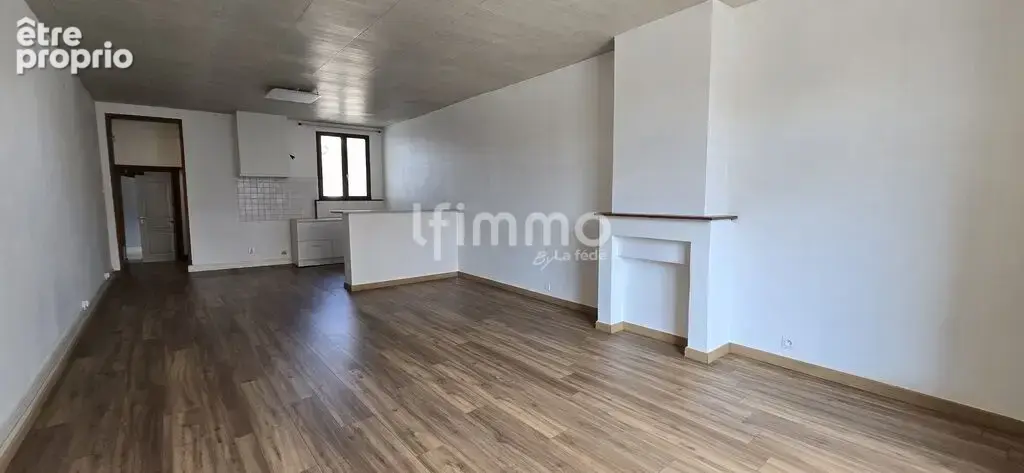 Ensemble immobilier avec commerce et logement à louer à Bapaume - photo 5