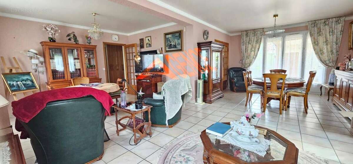 Maison à VIARMES