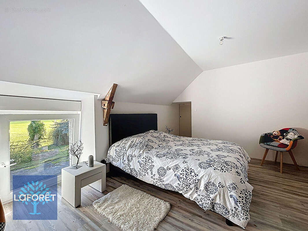 Maison à SAINT-BRICE-EN-COGLES