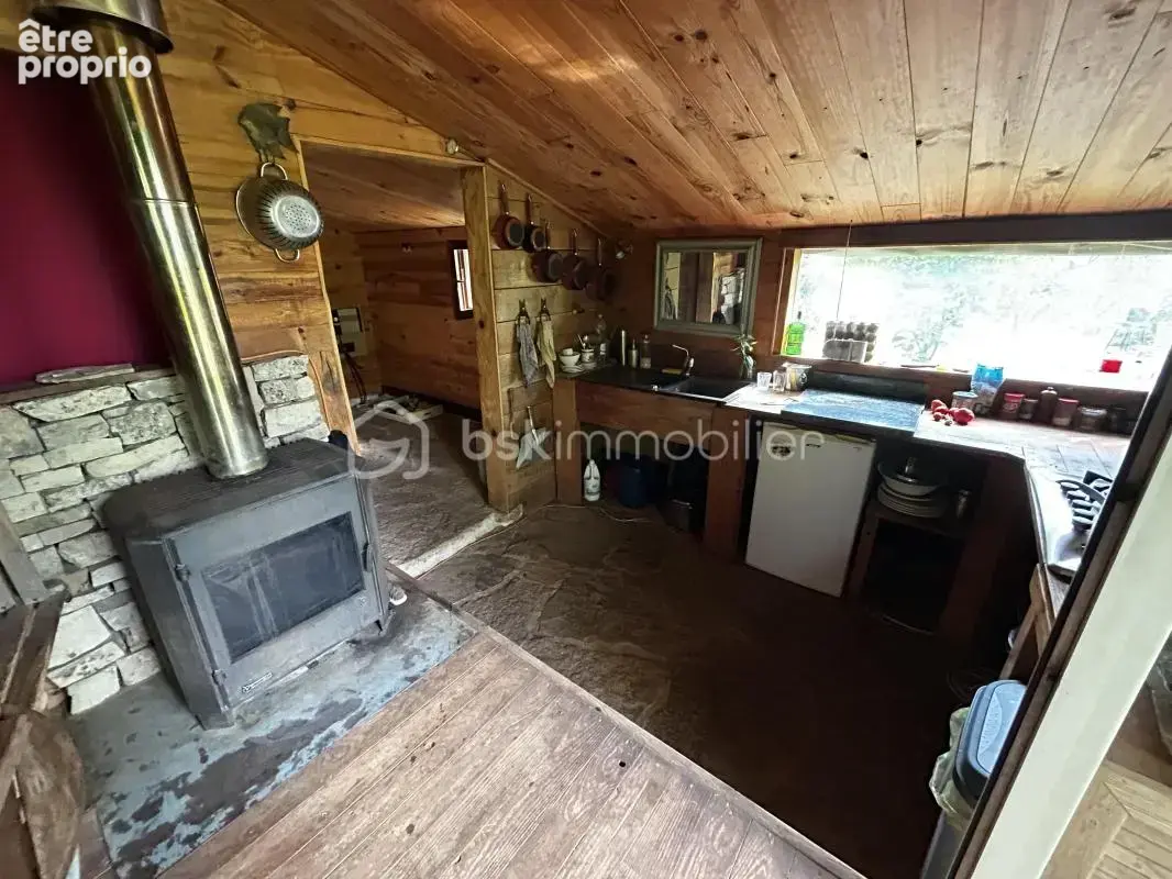 Maison en bois sur parcelle de 2,79 ha ! - photo 4