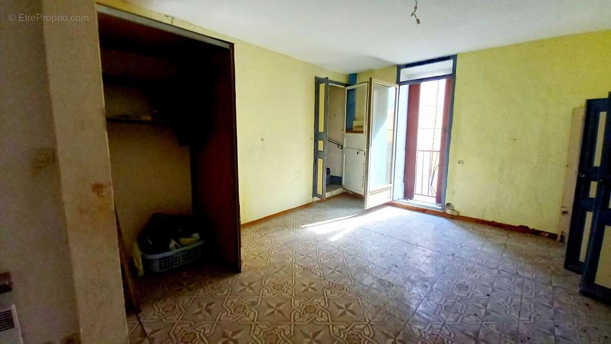 Appartement à NEZIGNAN-L&#039;EVEQUE