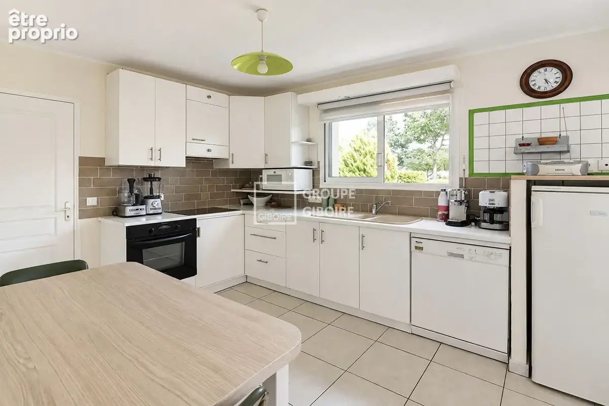A VENDRE - GIBOIRE *EXCLUSIVITE* Maison d'env. 150m 4 chambres, Double garage atelier - SAINT ERBLON - photo 3