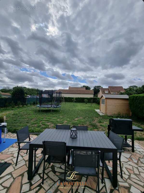 Maison à FRENEUSE