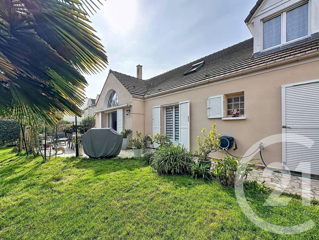 Photo 1 - Maison à THIAIS