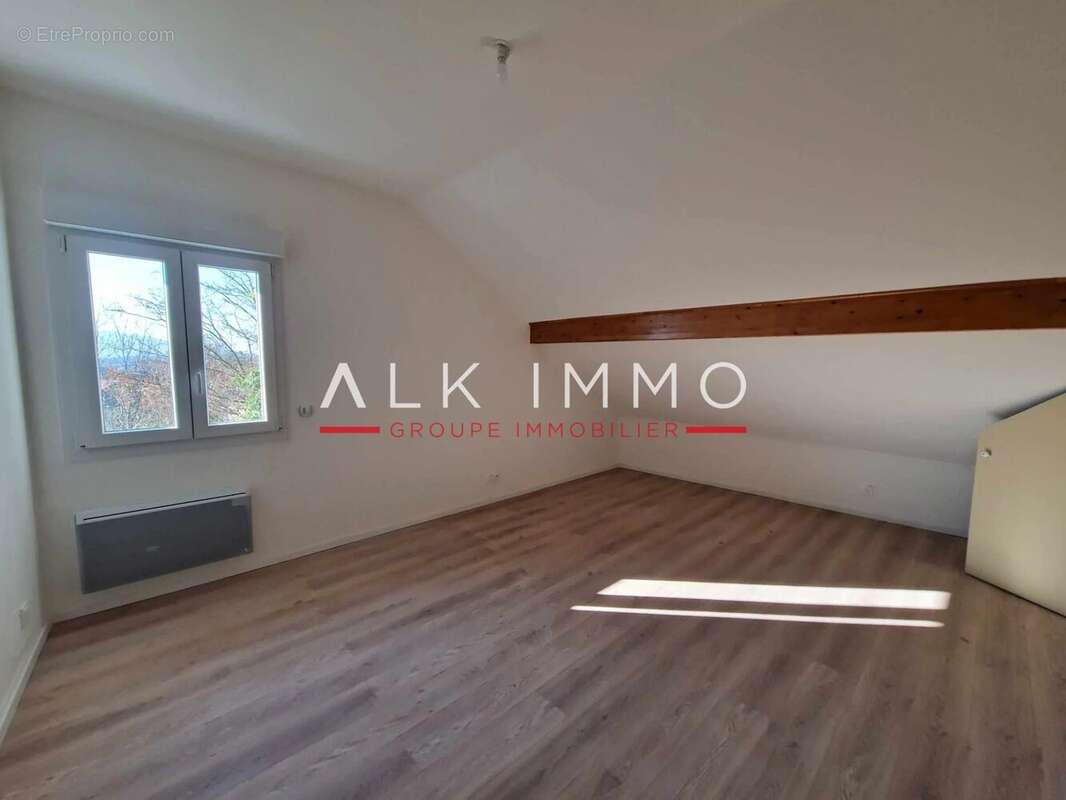 Appartement à CONTAMINE-SUR-ARVE