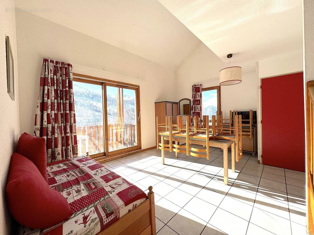 Appartement à SAINT-FRANCOIS-LONGCHAMP