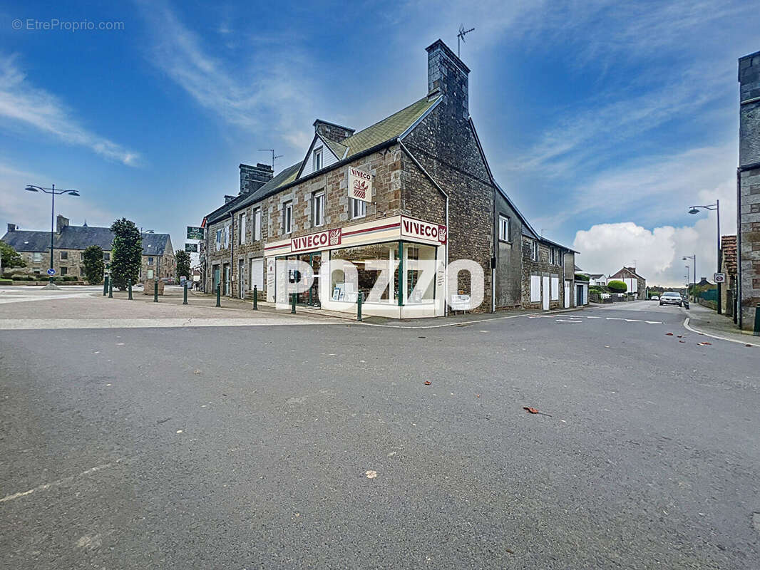 Appartement à SAINT-HILAIRE-DU-HARCOUET