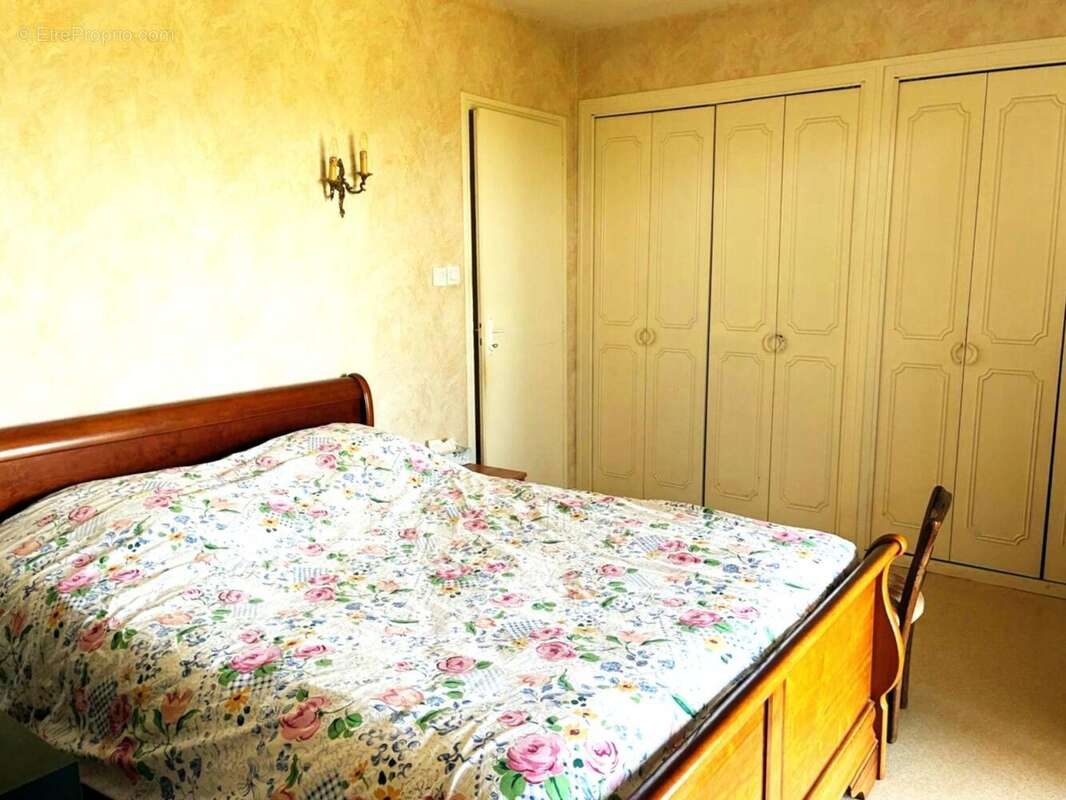 Maison 168 m² à Saint-Sardos  - photo 7