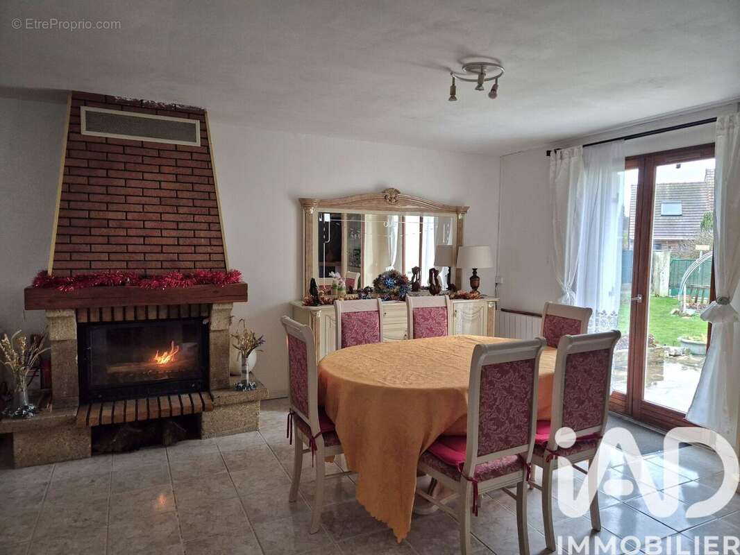 Photo 5 - Maison à GRANDPUITS-BAILLY-CARROIS