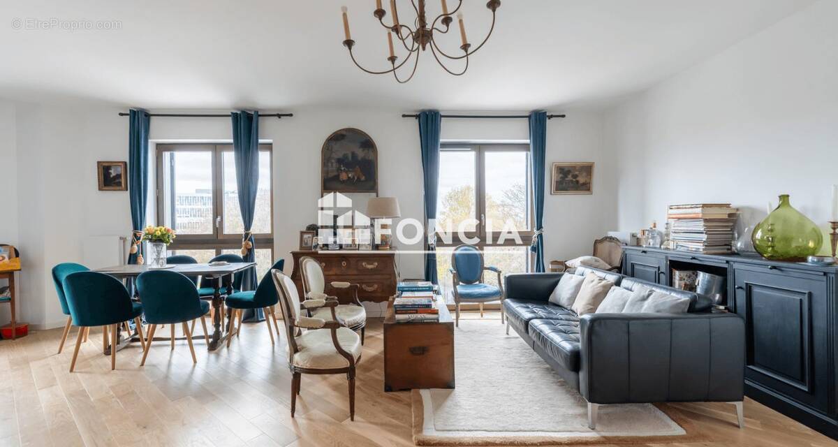 Appartement à NANTERRE