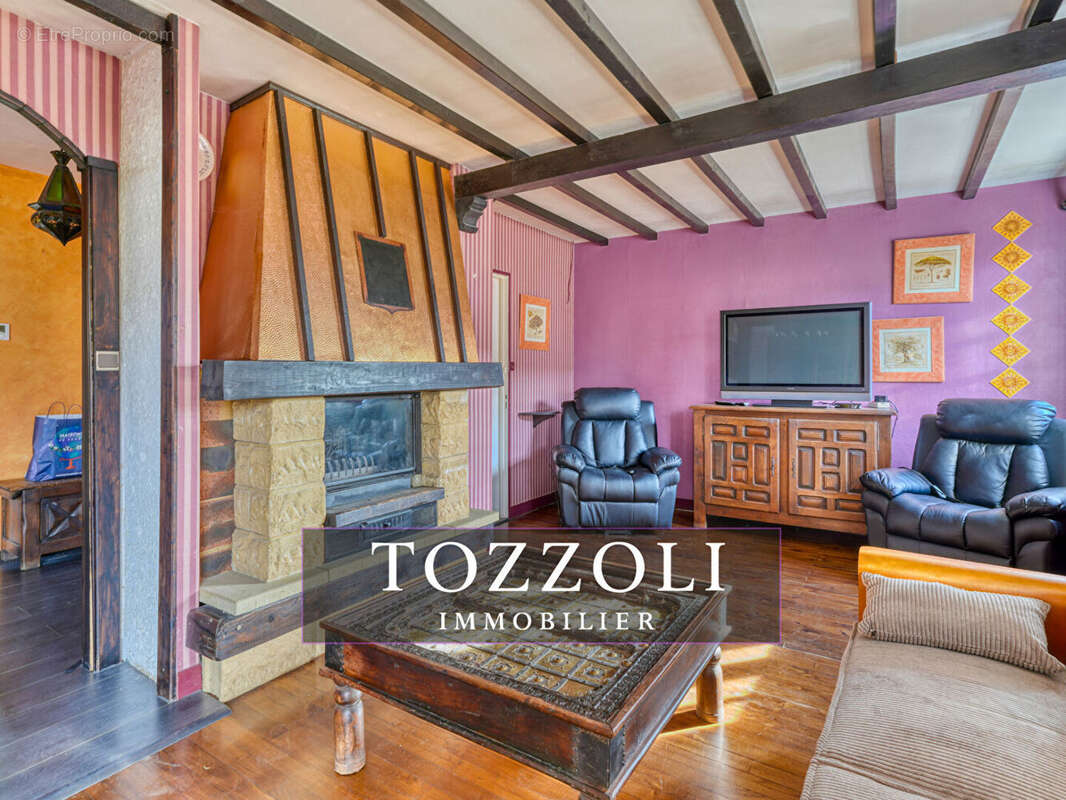 Maison à SAINT-QUENTIN-FALLAVIER