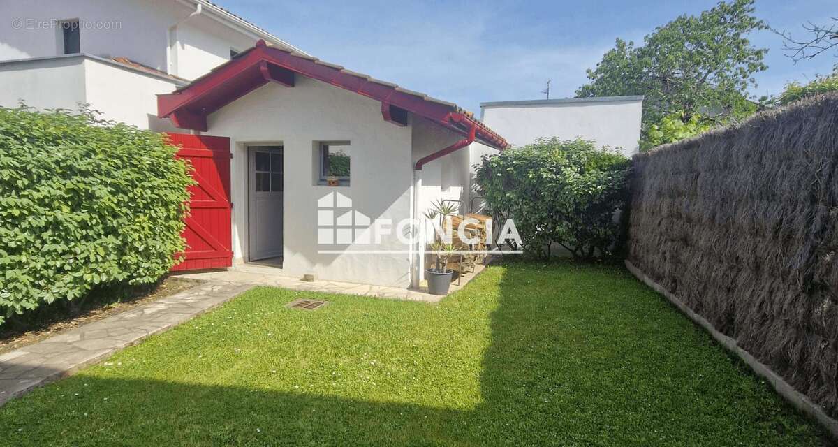 Maison T3 76.52 m2 Saint Jean de Luz, dépendance et garage et jardin - photo 11