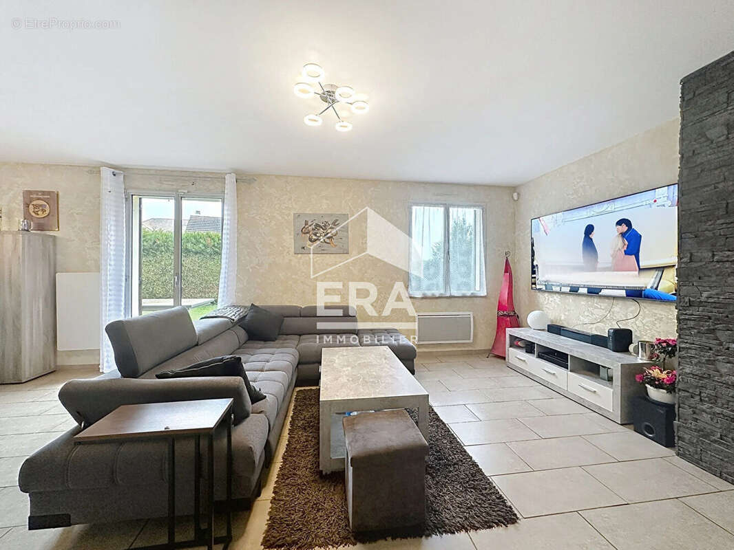 Maison à COURDIMANCHE