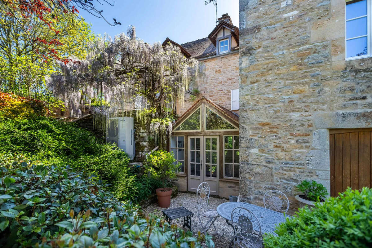 Propriété de campagne avec, piscine et dépendances - photo 18