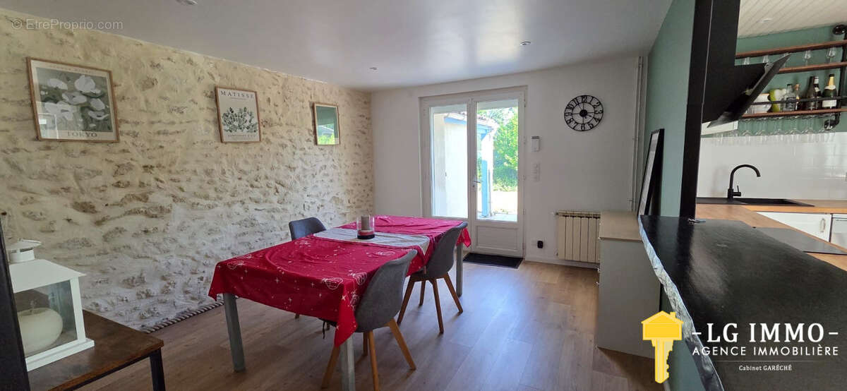 Maison à SAINT-FORT-SUR-GIRONDE