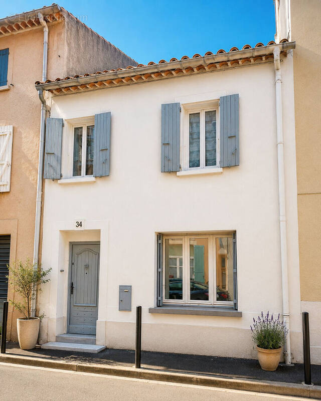 Maison 7 pièces 139 m² · à Narbonne · 139,3 m² · 135 000 €