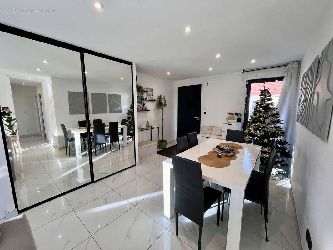 Maison à REMILLY-SUR-TILLE