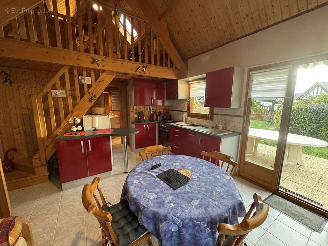 Maison à MERVILLE-FRANCEVILLE-PLAGE