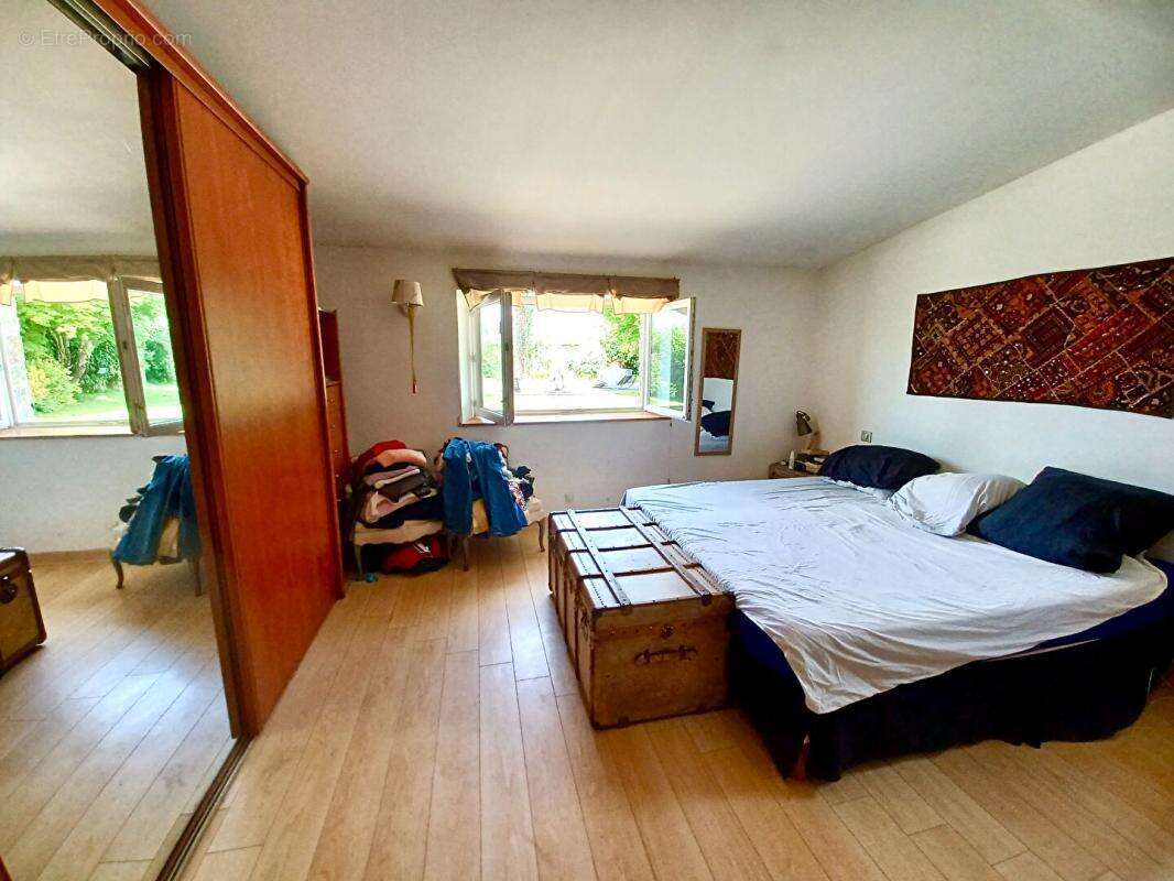 Maison à LOCQUELTAS