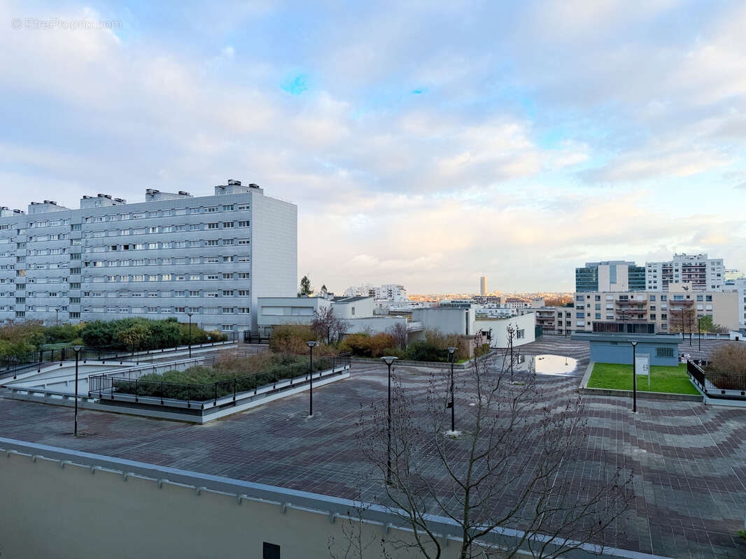 Appartement à COURBEVOIE