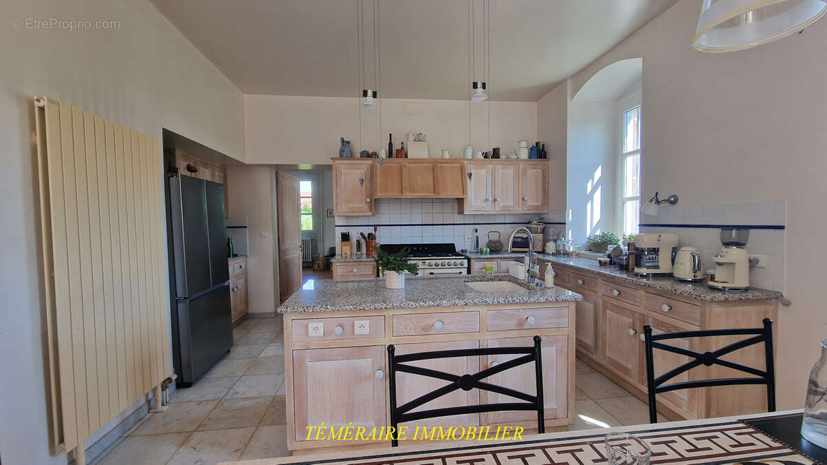 Maison à VERS-EN-MONTAGNE