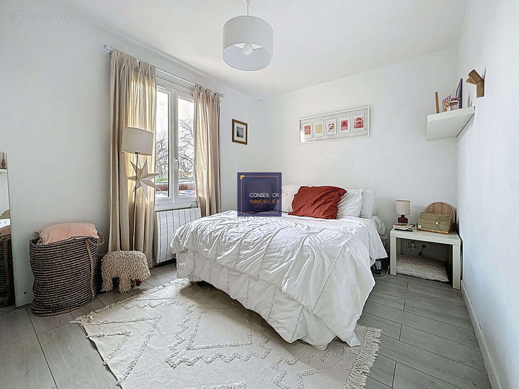 Appartement à SAINT-GENIS-LAVAL