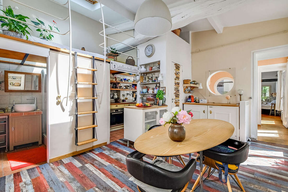 Appartement à PARIS-18E