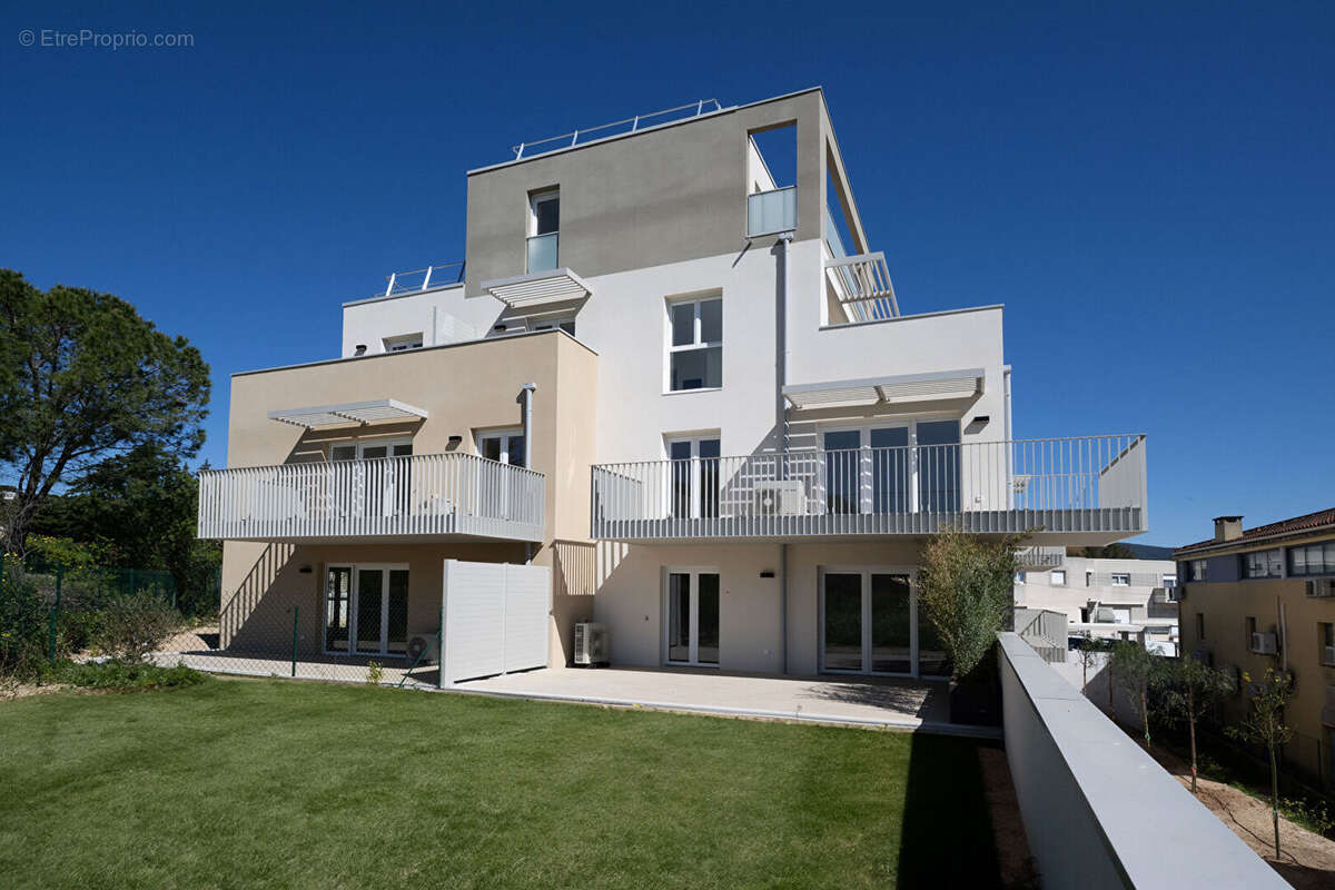 T4 en duplex, double garage, terrasses, vue mer - photo 8