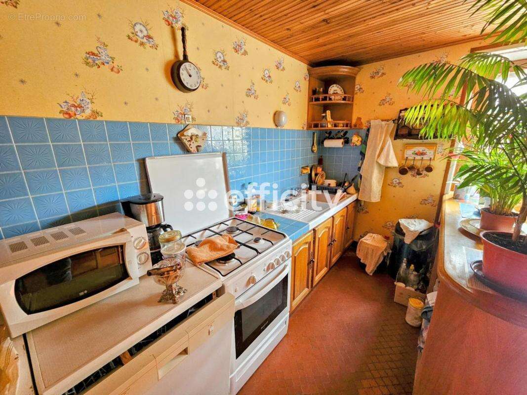 Maison à SAINTE-RADEGONDE