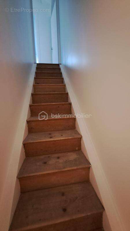 Maison à NEUVILLE-SUR-OISE