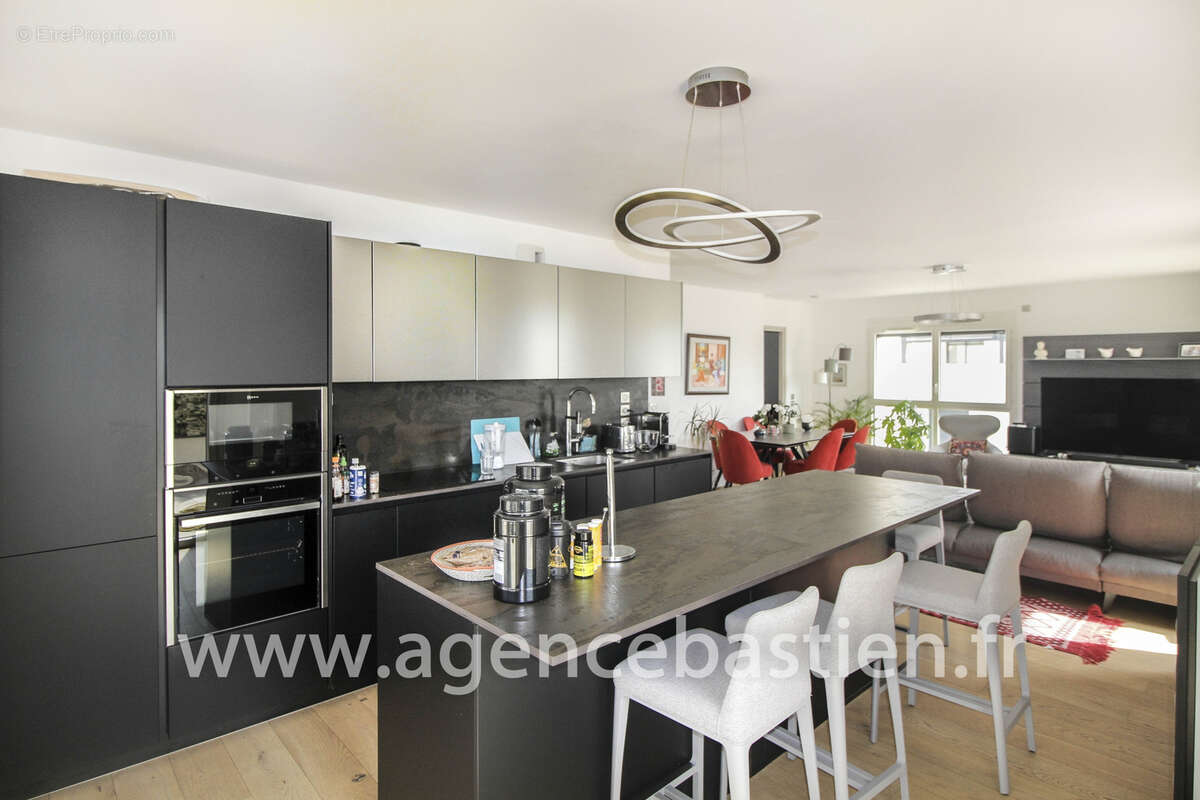Appartement à FERNEY-VOLTAIRE