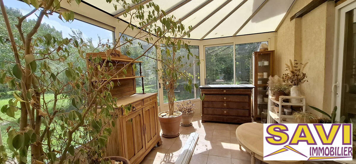 Maison 217 m² à Chevannes  - photo 2