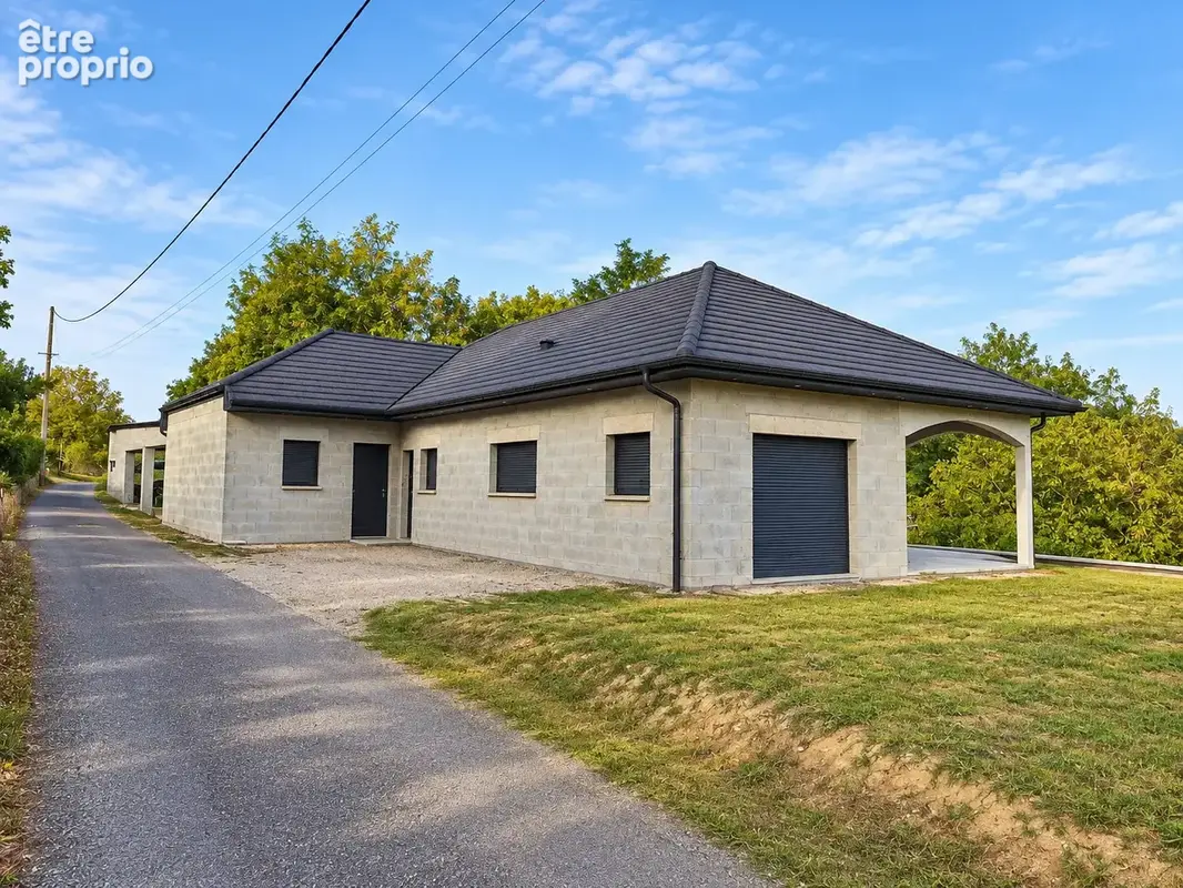 Photo Maison à Chazey-Bons au prix de 420 000€