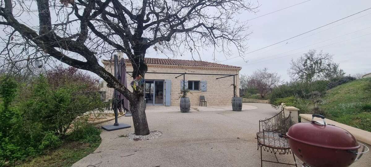Maison à SAINT-PAUL-DE-LOUBRESSAC