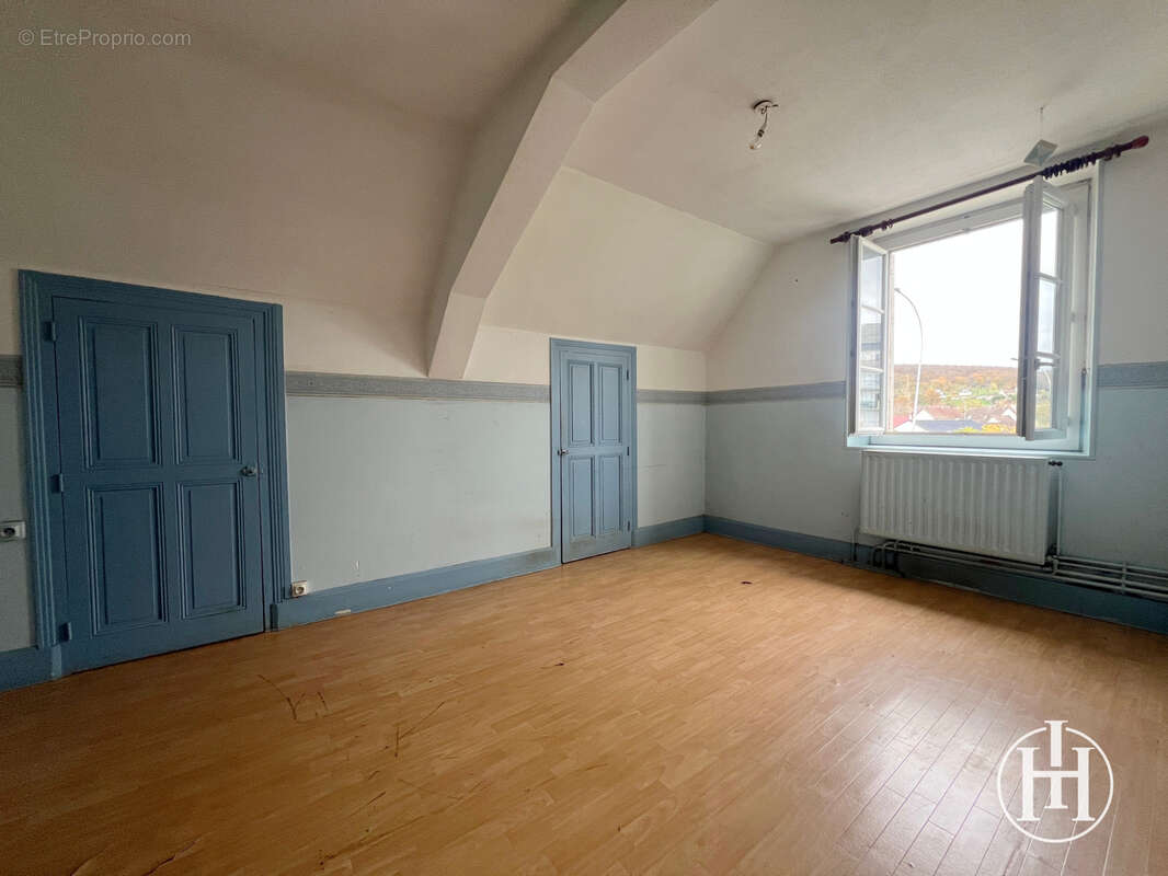 Appartement à SAINT-AMAND-MONTROND