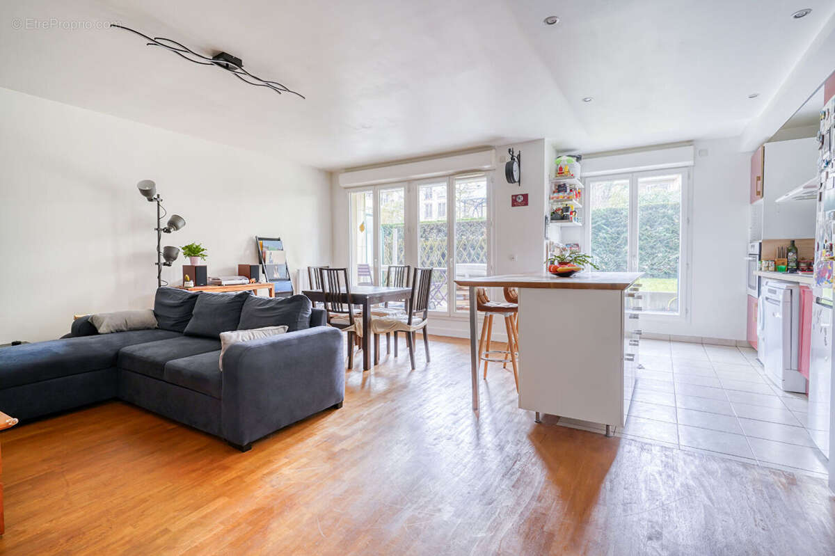 Appartement à LE PLESSIS-ROBINSON