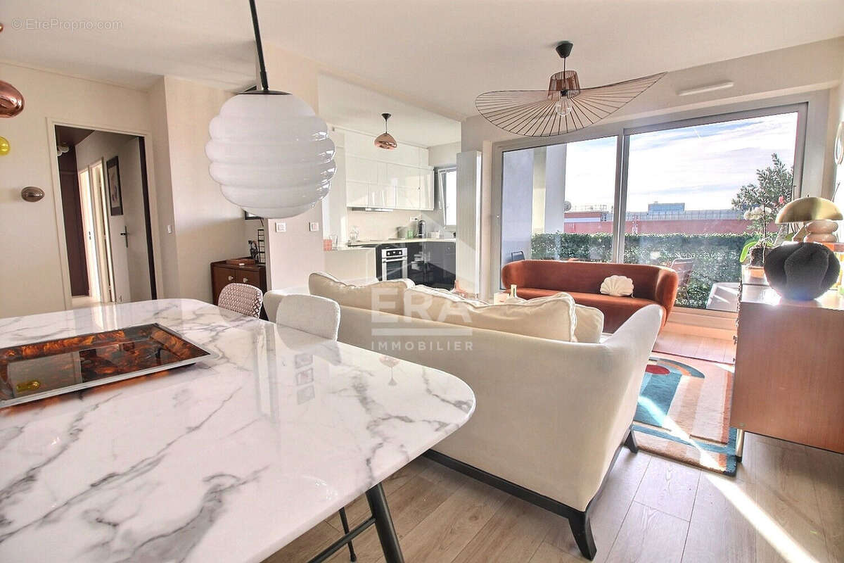 Appartement à CLICHY