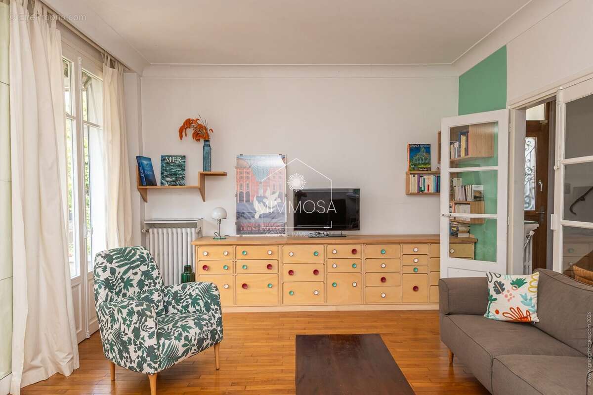 Maison 120 m² à Les Pavillons-Sous-Bois  - photo 4