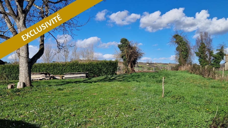 Terrain à SAINT-MACAIRE