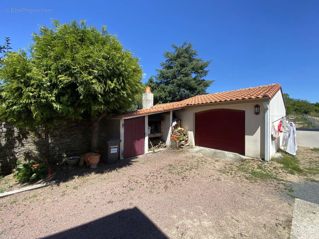 À Basse-Goulaine, maison d'environ 167 m2 - photo 8