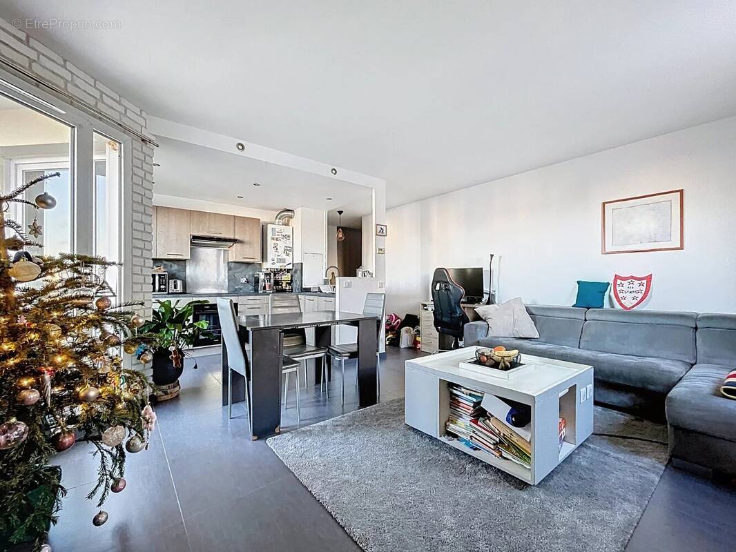 Appartement à ELANCOURT