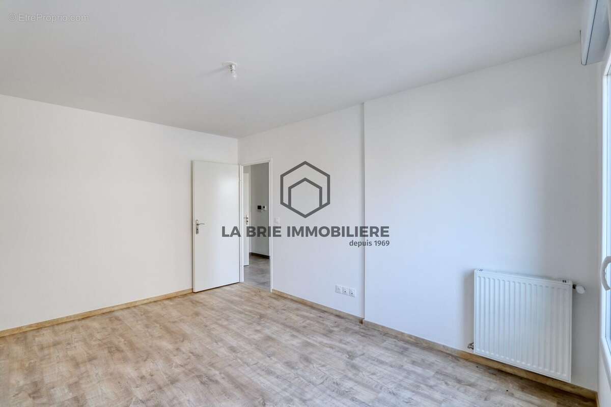 Appartement 49 m² à Mennecy  - photo 8