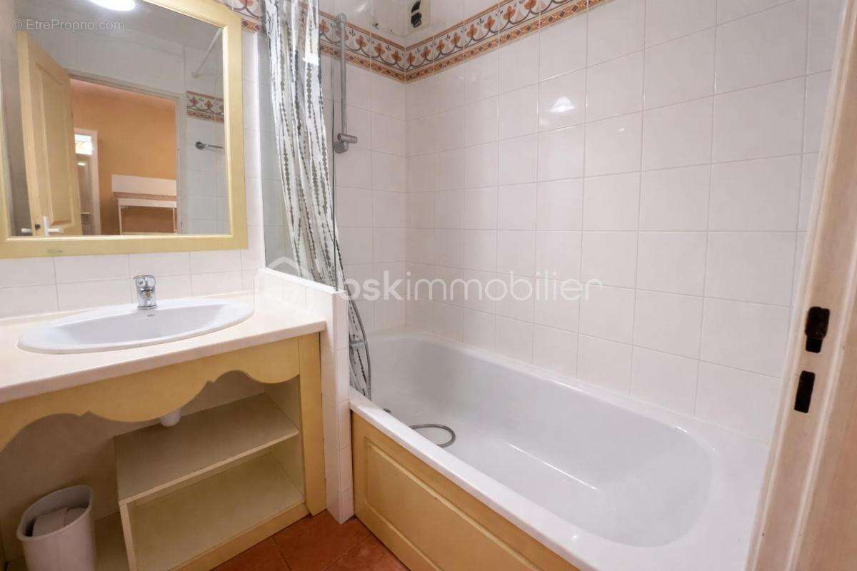 Appartement à MANDELIEU-LA-NAPOULE