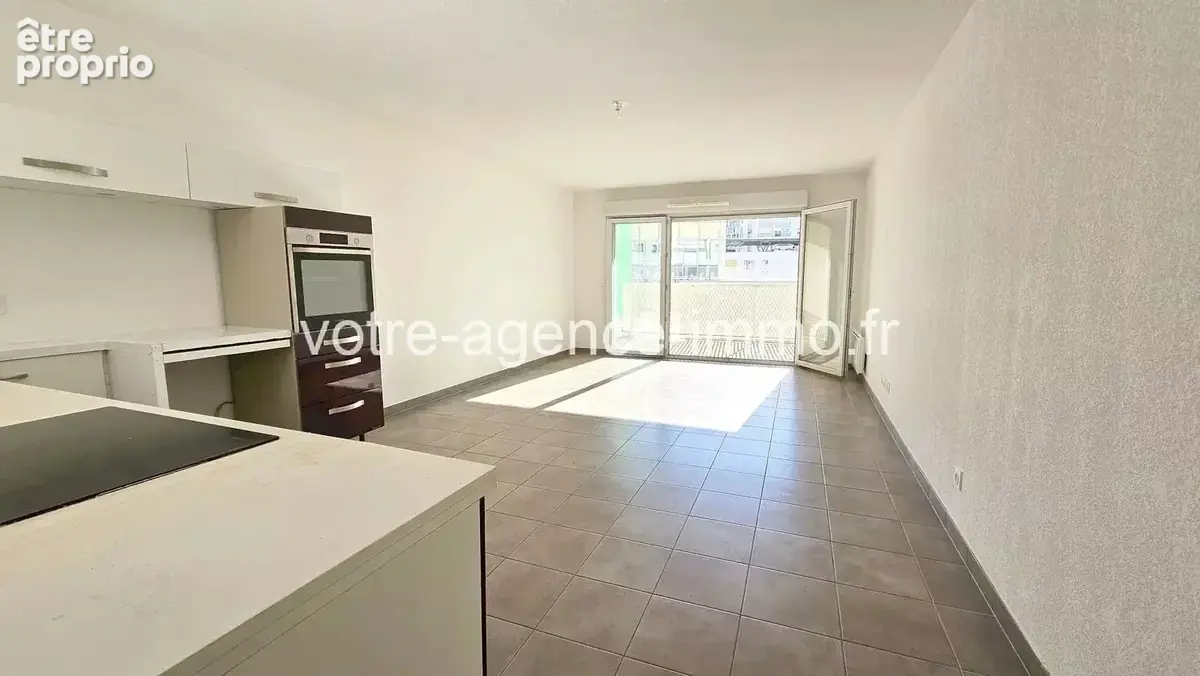 Nice-Meridia-3 Pieces-terrasse-parking en sous sol - photo 3