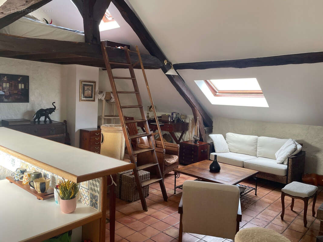 Appartement à VERRIERES-LE-BUISSON