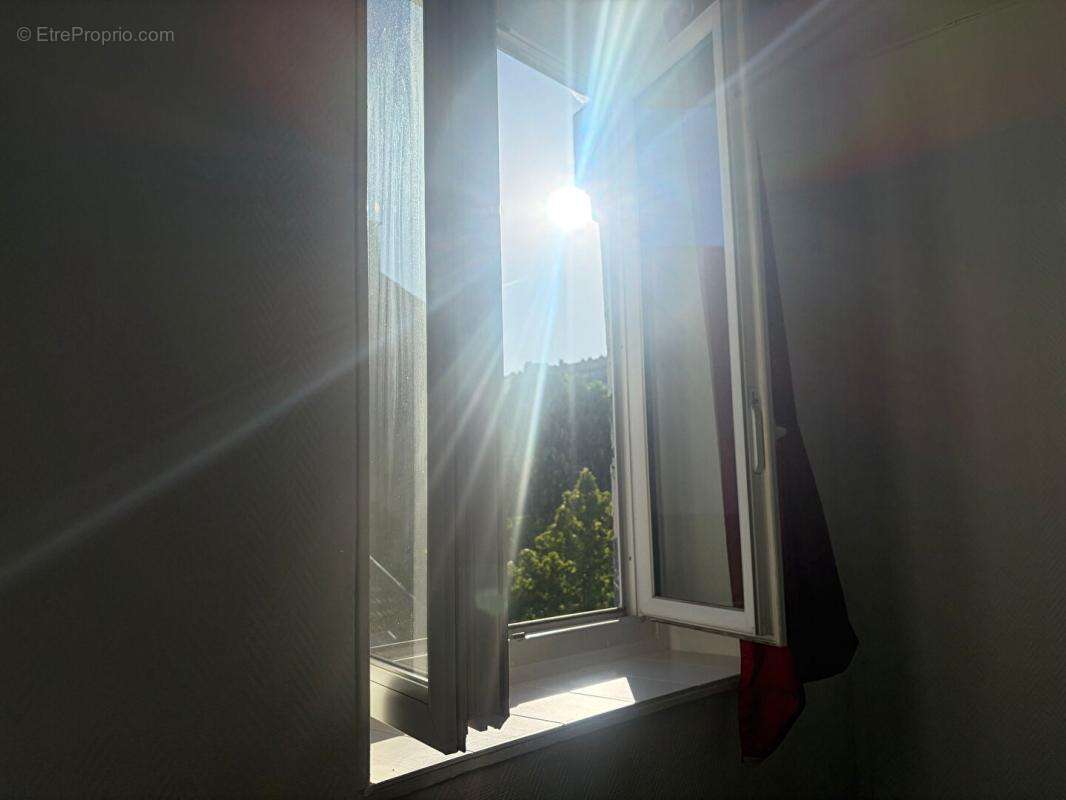 Appartement à PARIS-19E