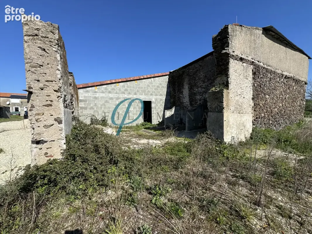 Dépendances de stockage en village - photo 4