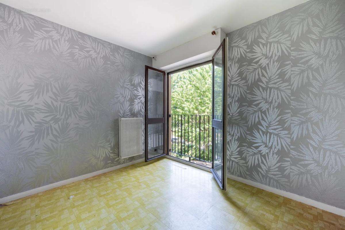 Appartement à LES MUREAUX